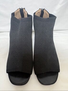 Adrienne Vittadini Black Knit Peep-Toe Mule Clogs